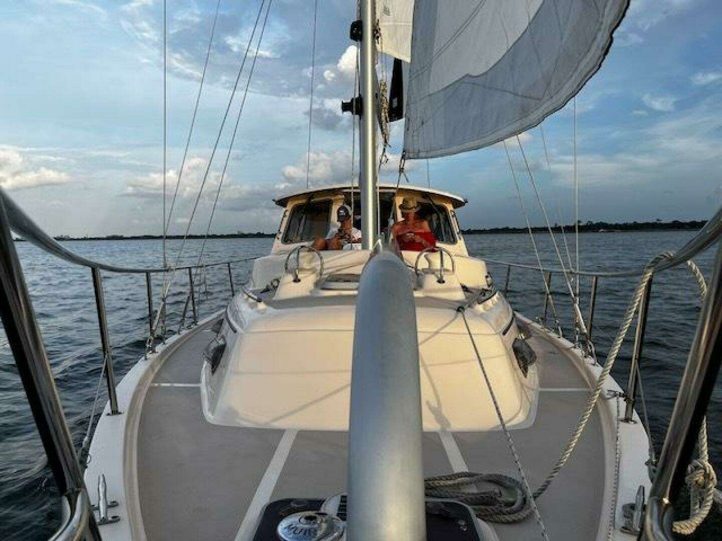 2008 Island Packet SP Cruiser / Motorsailer - Image 8