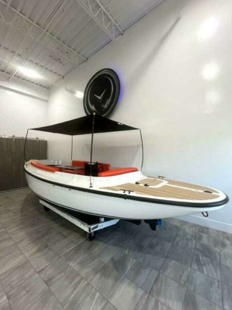 2024 Vision Fantail 217 - Image 6