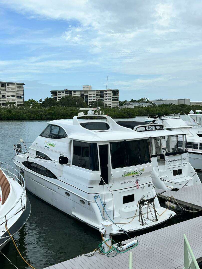 2000 Carver 506 Motor Yacht - Image 4