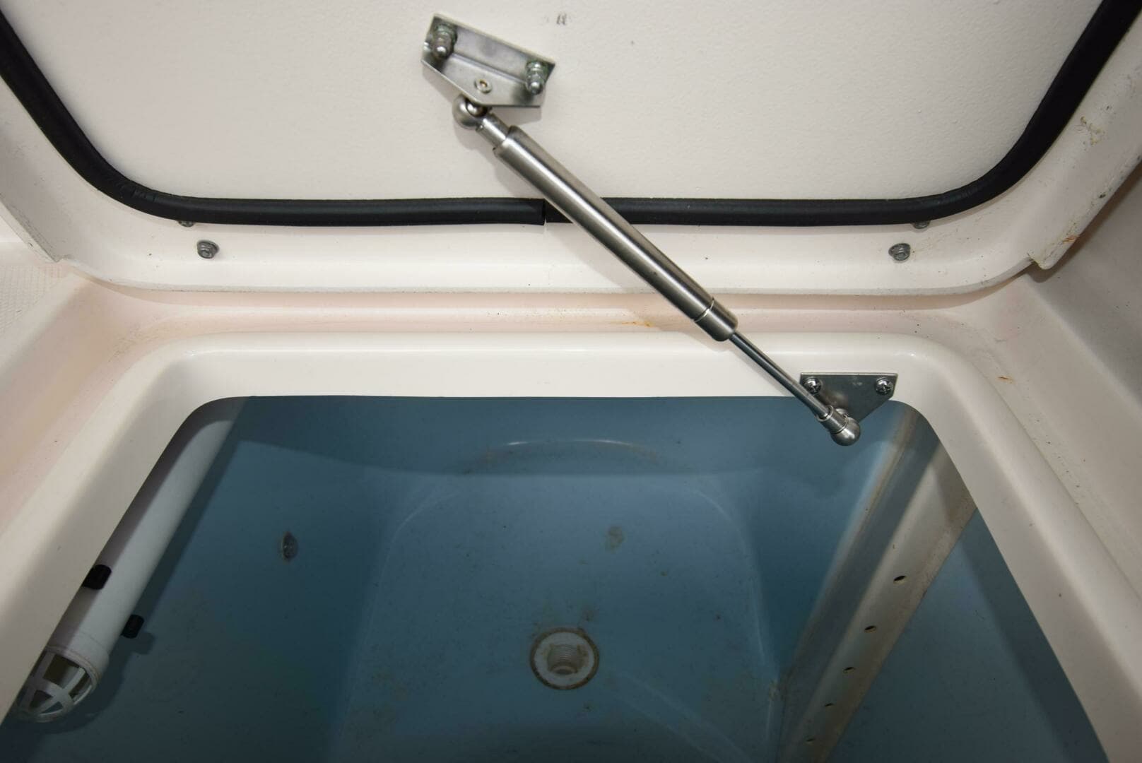 2016 Grady-White Express 330 - Image 88