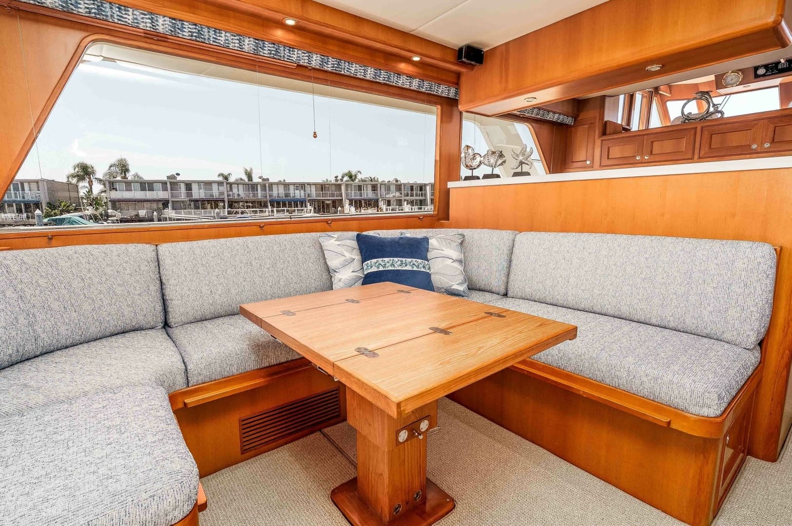 2005 Offshore Yachts Pilothouse - Image 19