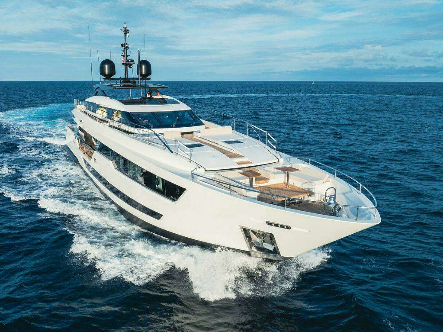 2018 Custom Line CL120 - Image 6