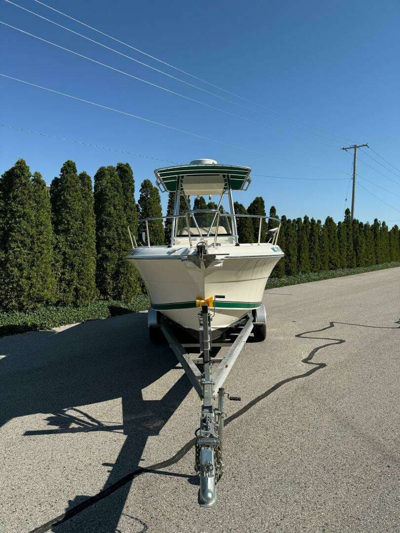 2003 Wellcraft 250 Fisherman - Image 2