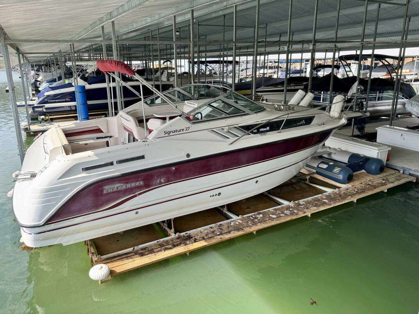 1994 Chaparral Signature 27 Cabin Cruiser - Image 6