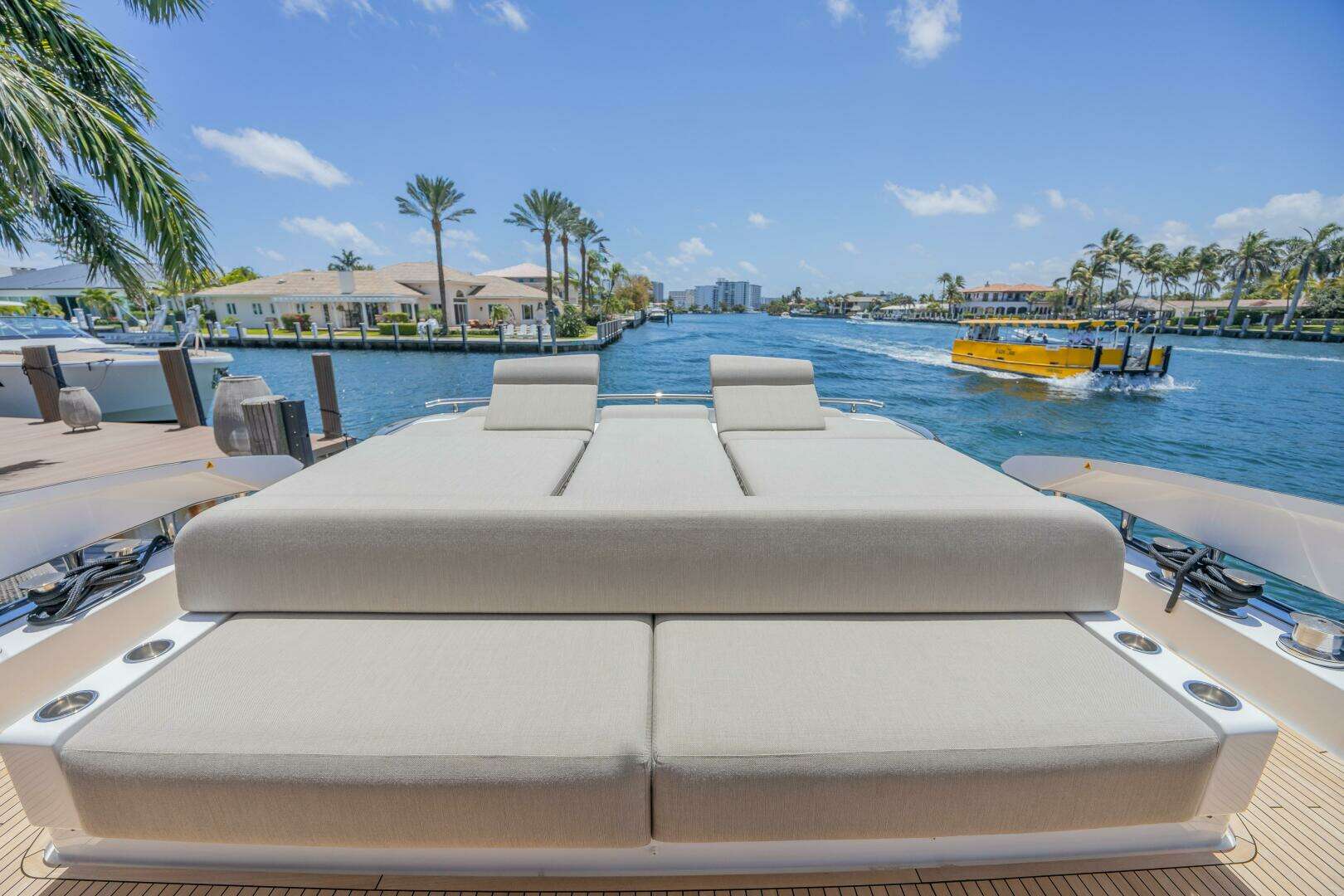 2023 Azimut S8 - Image 16