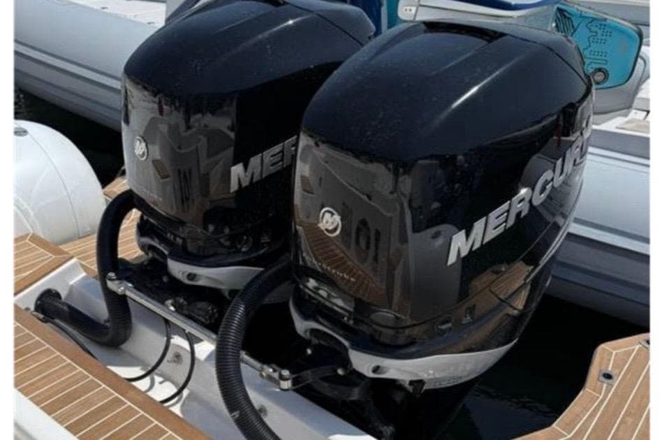 Twin Mercury outboard engines on a 2017 Italiamarine Gommone Capri 34 boat.