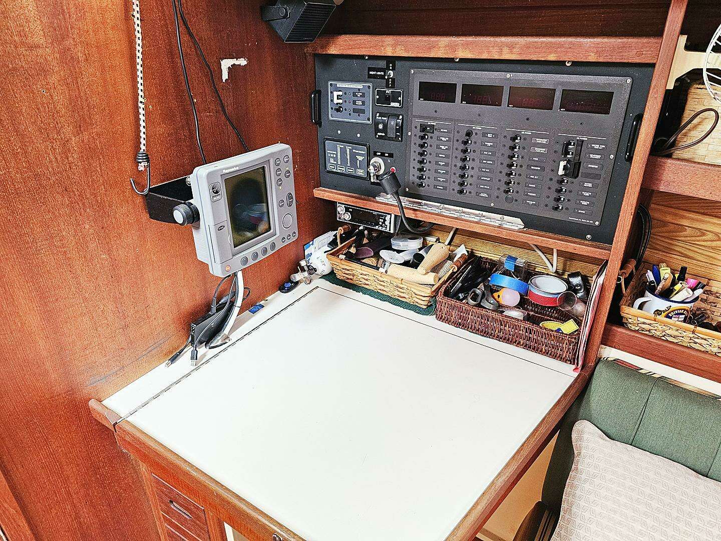 1989 Catalina 42 - Image 25