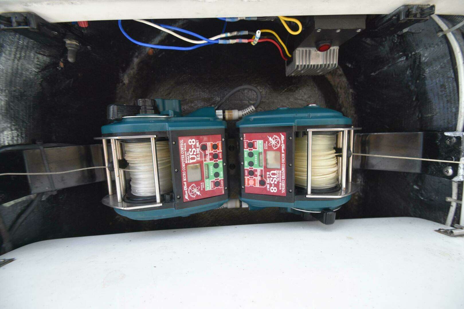 2003 Viking 45 Express - Image 17