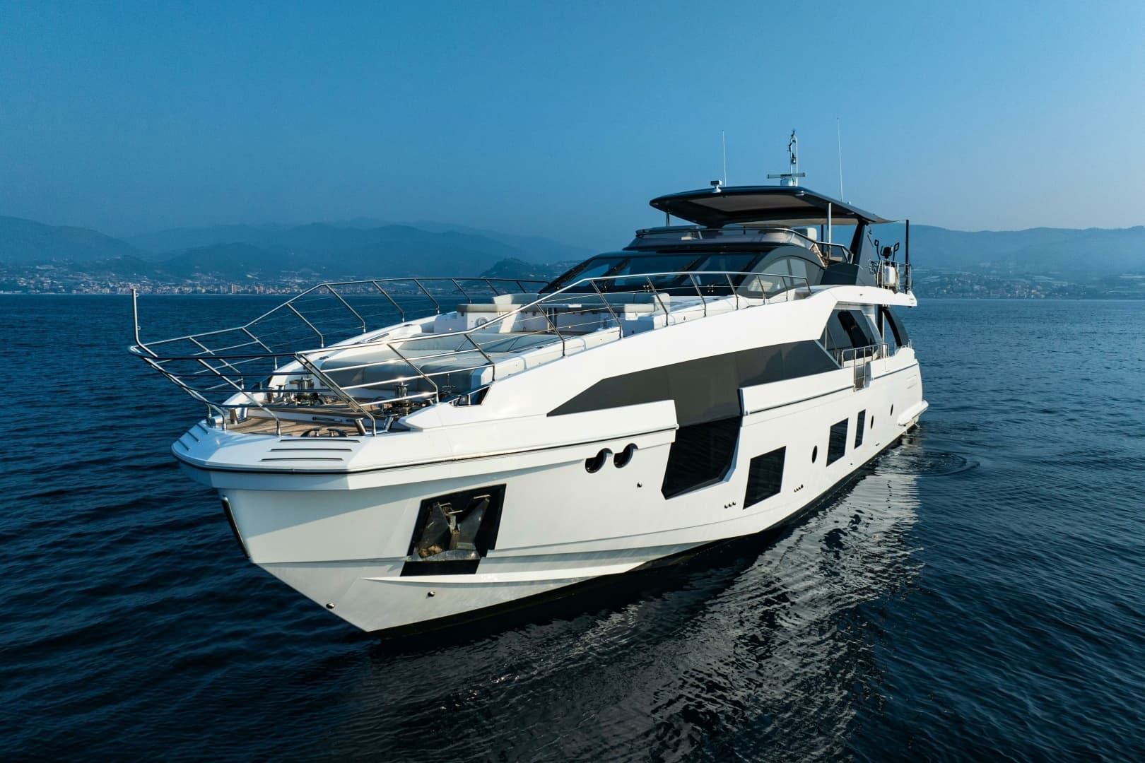 2020 Azimut Azimut Grande 27M - Image 3