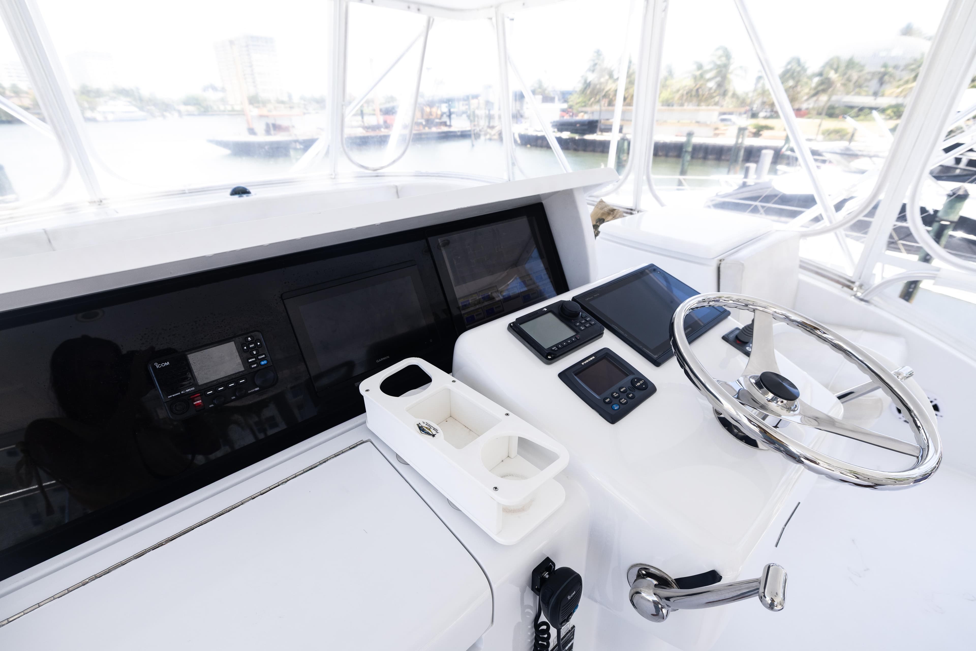 Helm Station