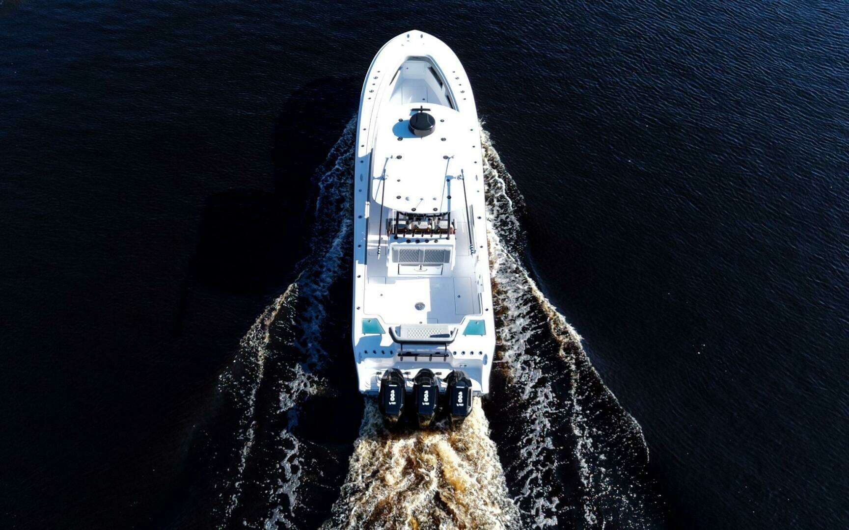 2026 Front Runner 36 Center Console - Image 6