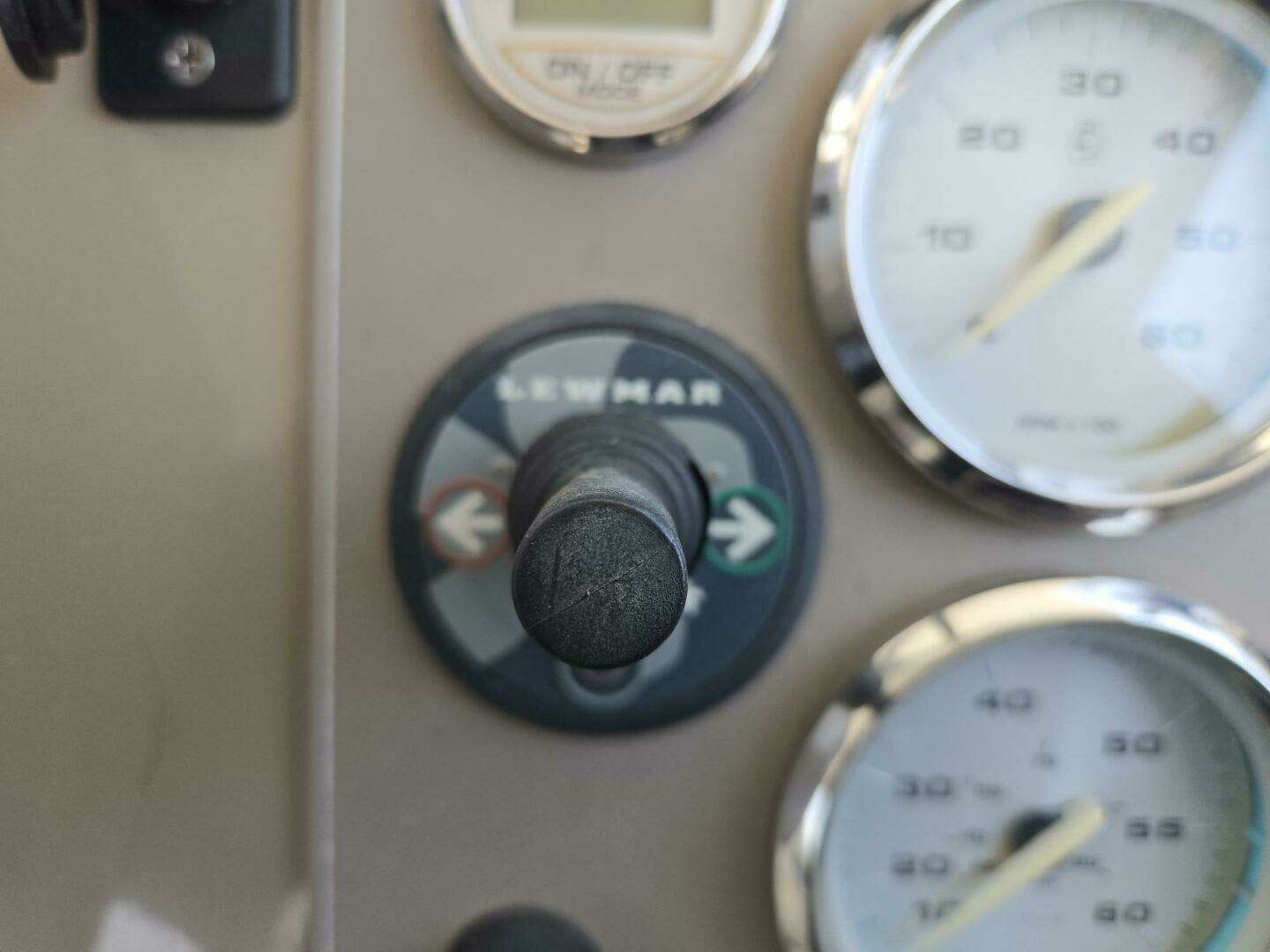 2005 Bayliner 289 EC - Image 12