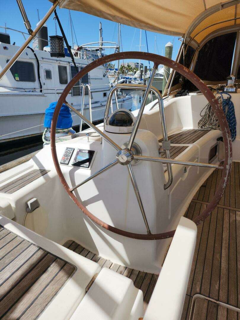 2011 Beneteau Oceanis 49 - Image 13