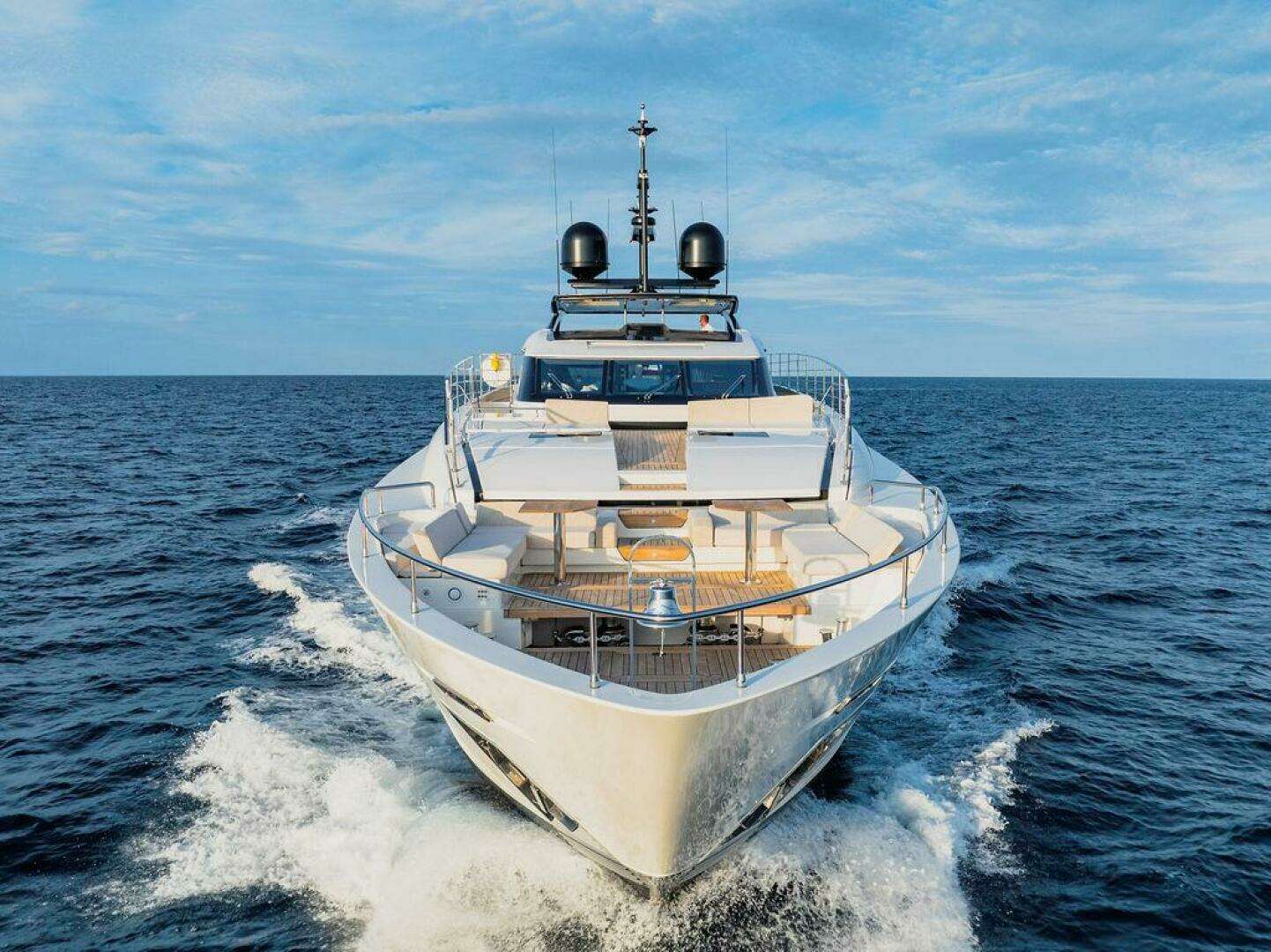 2018 Custom Line CL120 - Image 24
