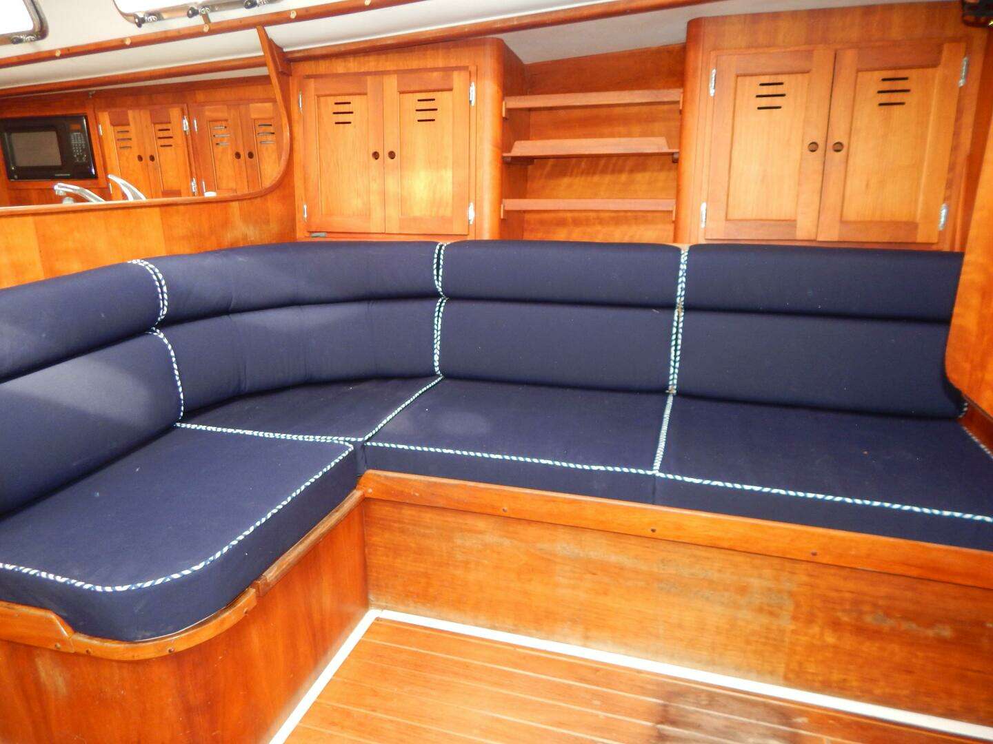 1998 Freedom 40/40 - Image 10
