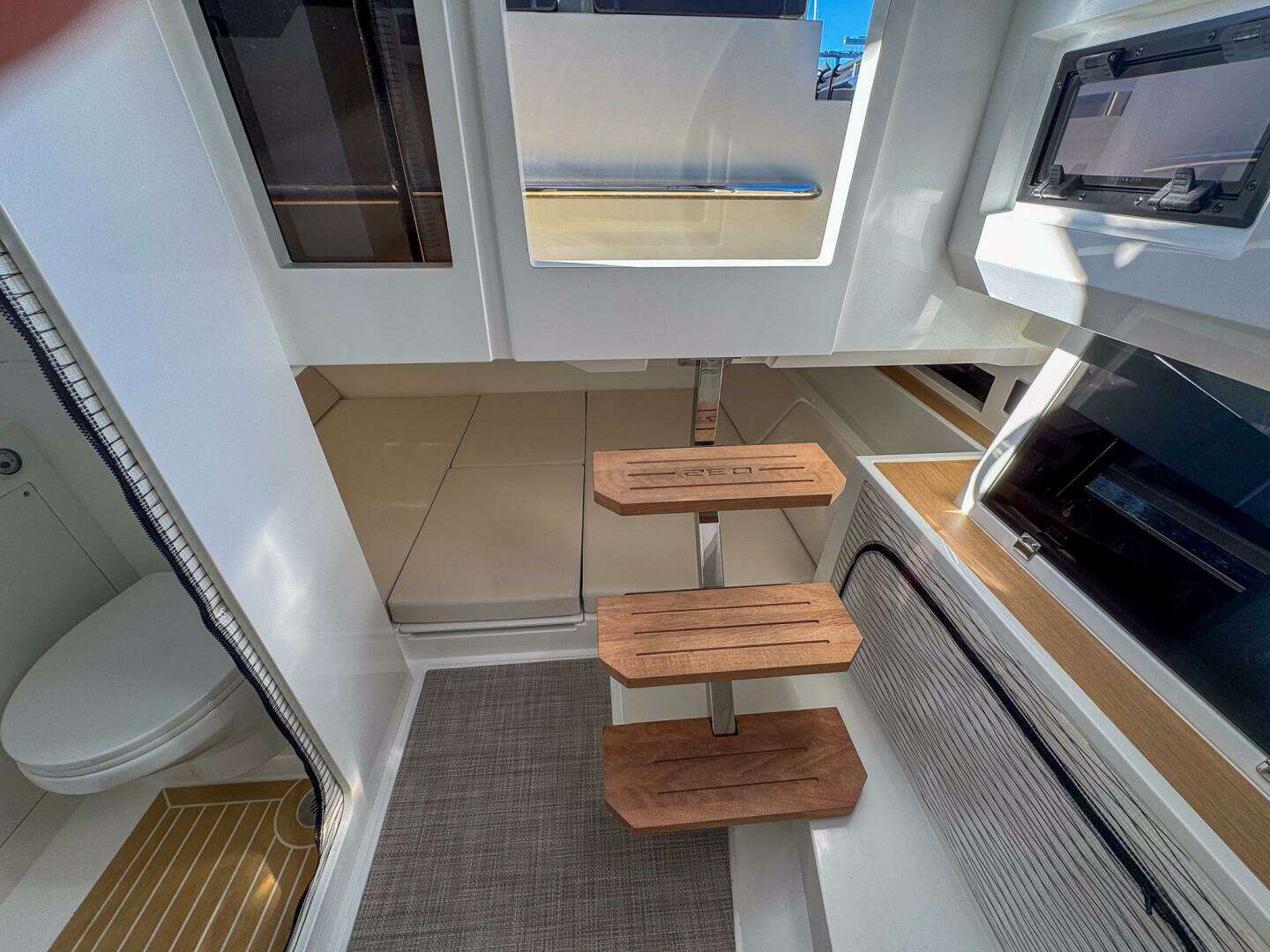 2026 De Antonio Yachts D32 - Image 26