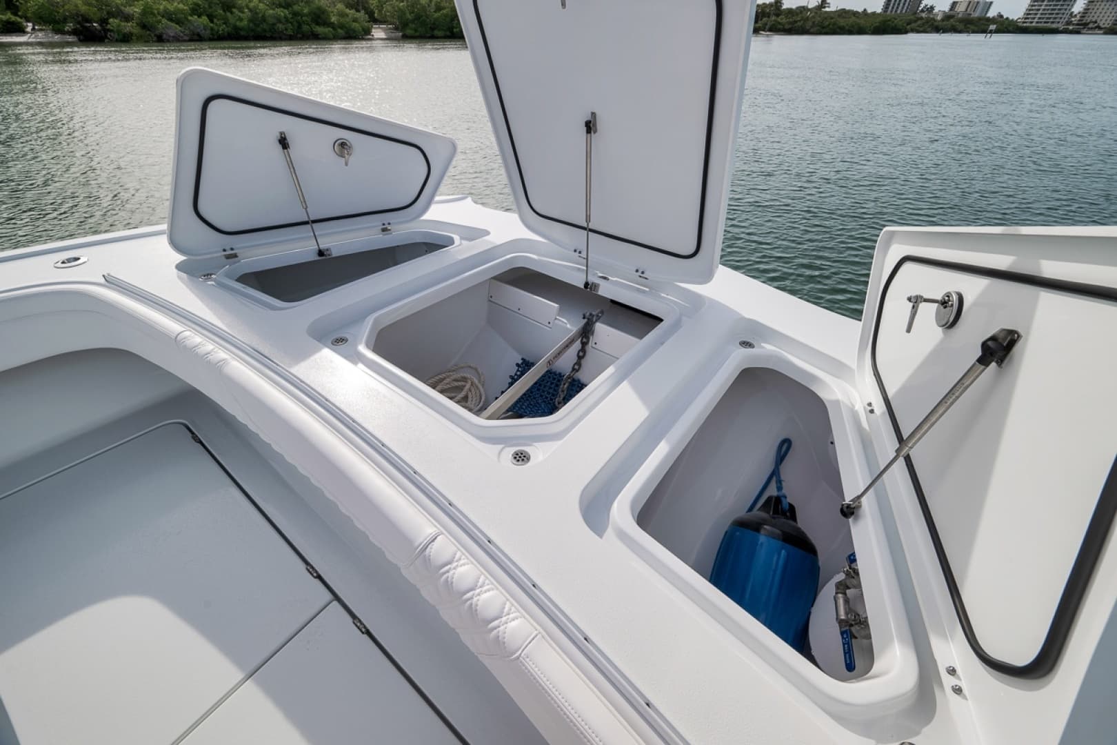 2024 Costa Custom 34 SV - Image 19