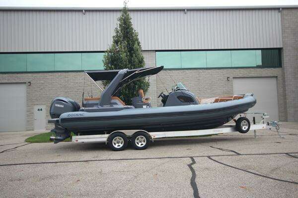 2024 Zodiac Medline 9 NEO