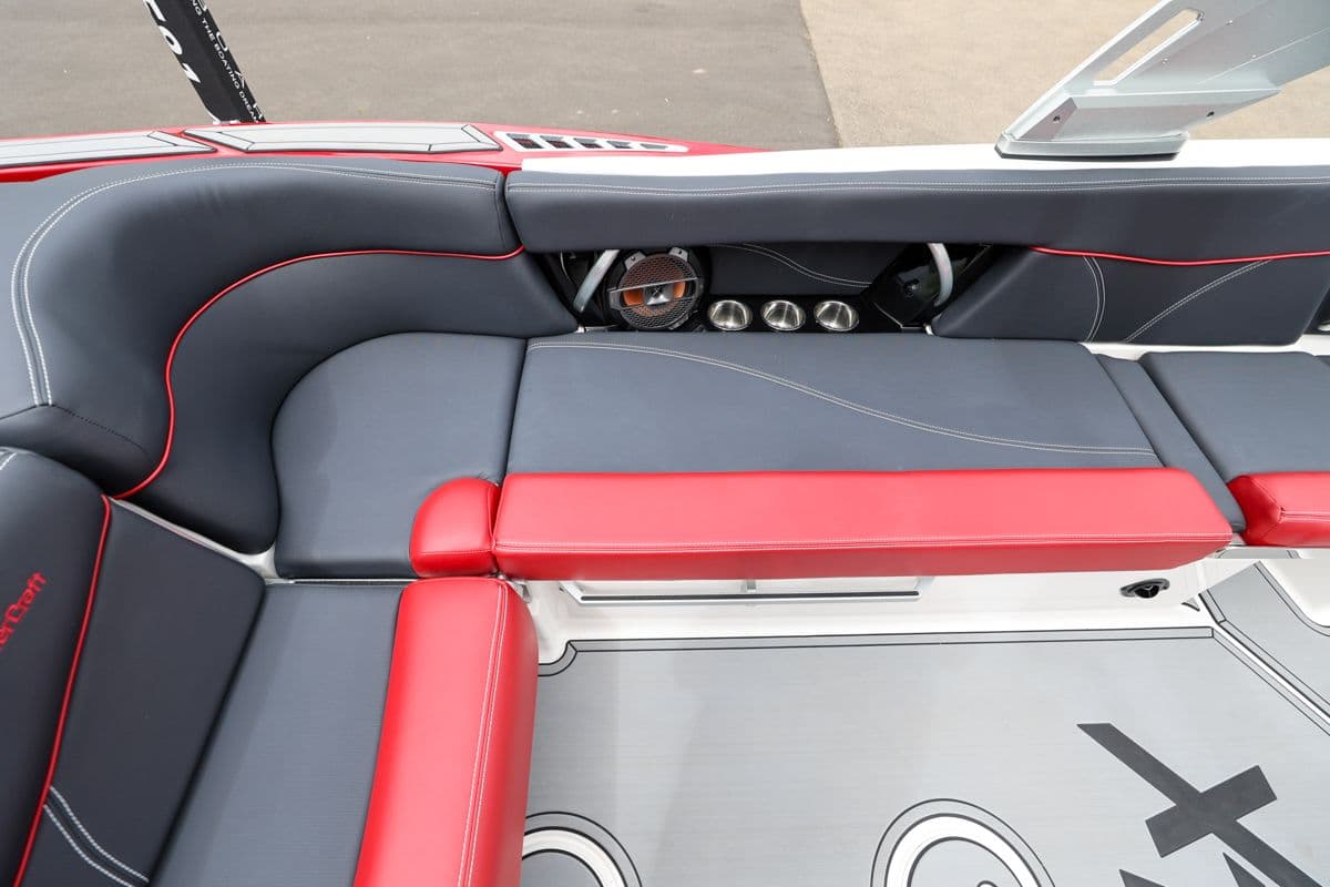 2021 MasterCraft XT25 - 17