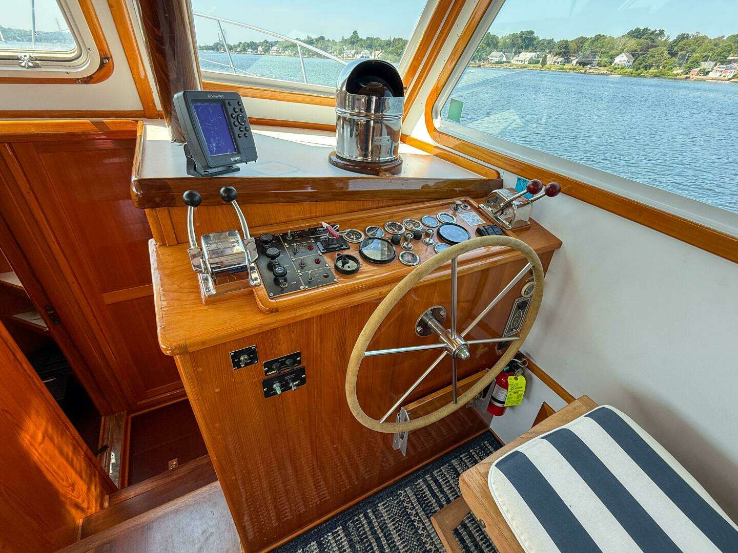 1984 Wilbur 38 - Image 24