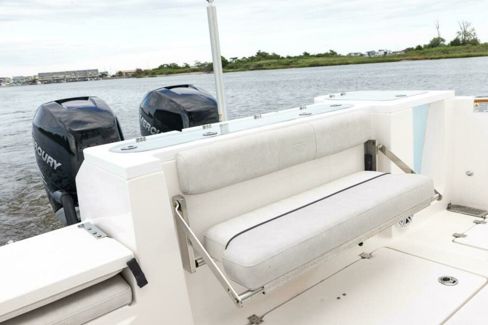 2027 Sea Fox 328 Commander - Image 40