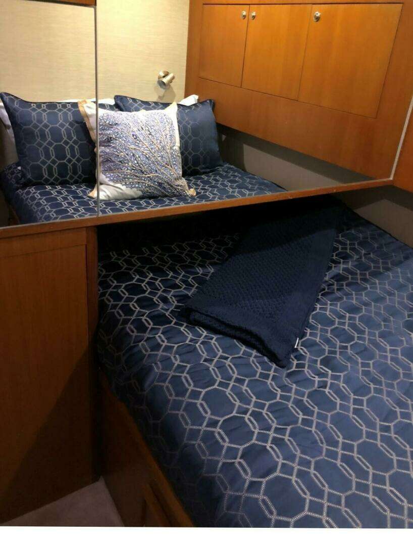 1998 Ocean Yachts 53 Convertible - Image 27