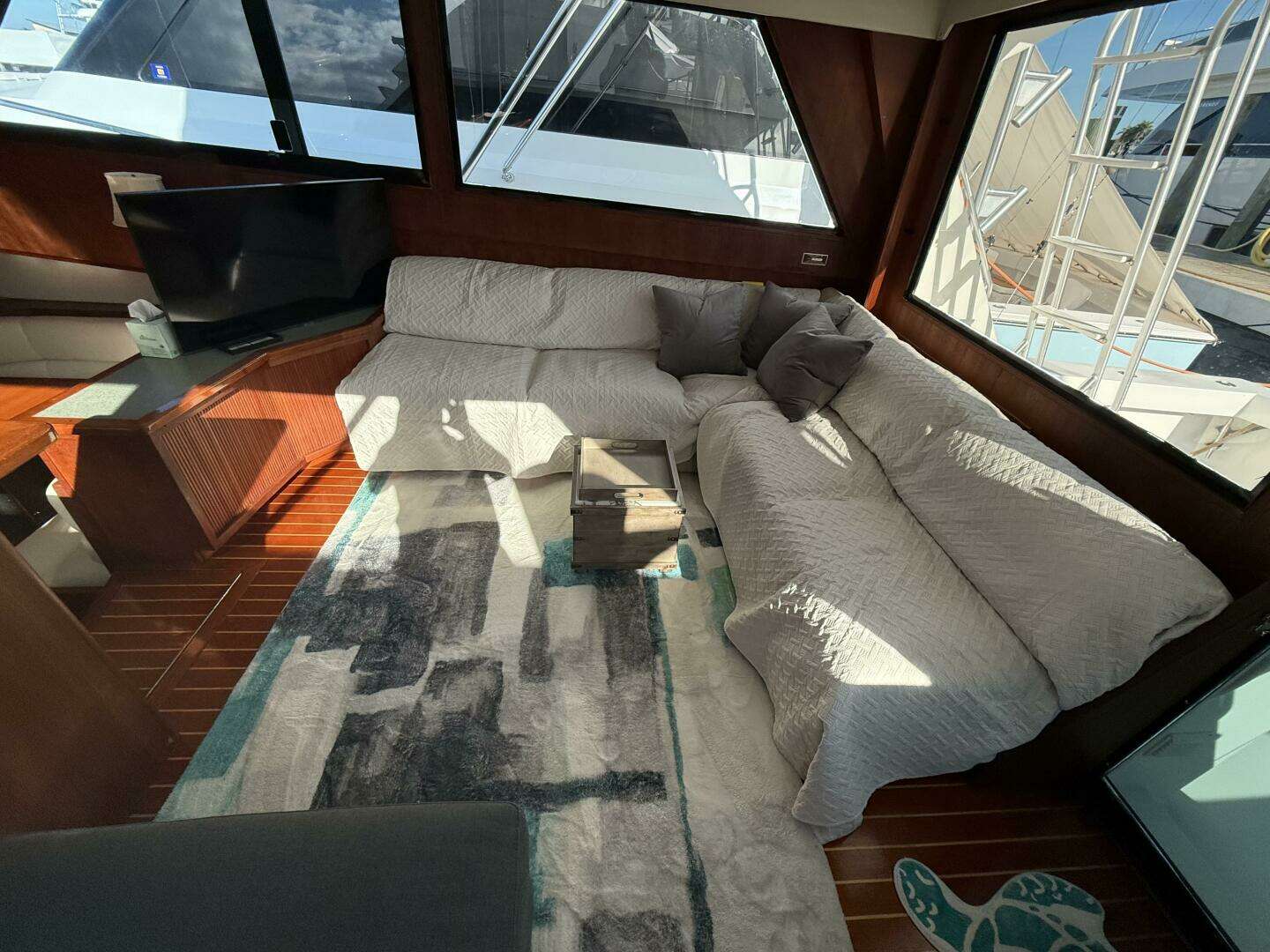 1989 Viking 45 Convertible - Image 28