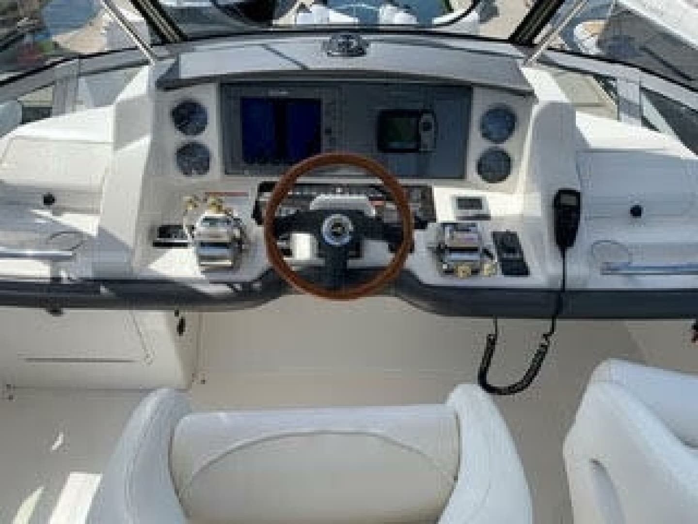 2007 Sea Ray 36 Sedan Bridge - Image 16