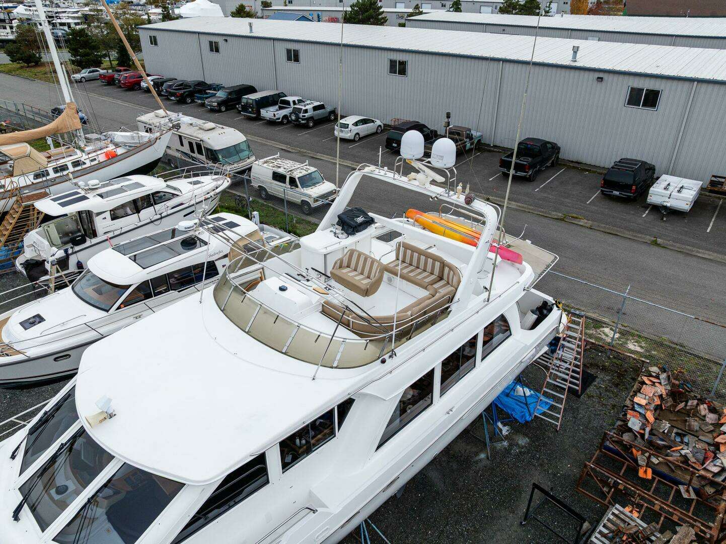 2001 Navigator 61 Pilothouse - Image 10