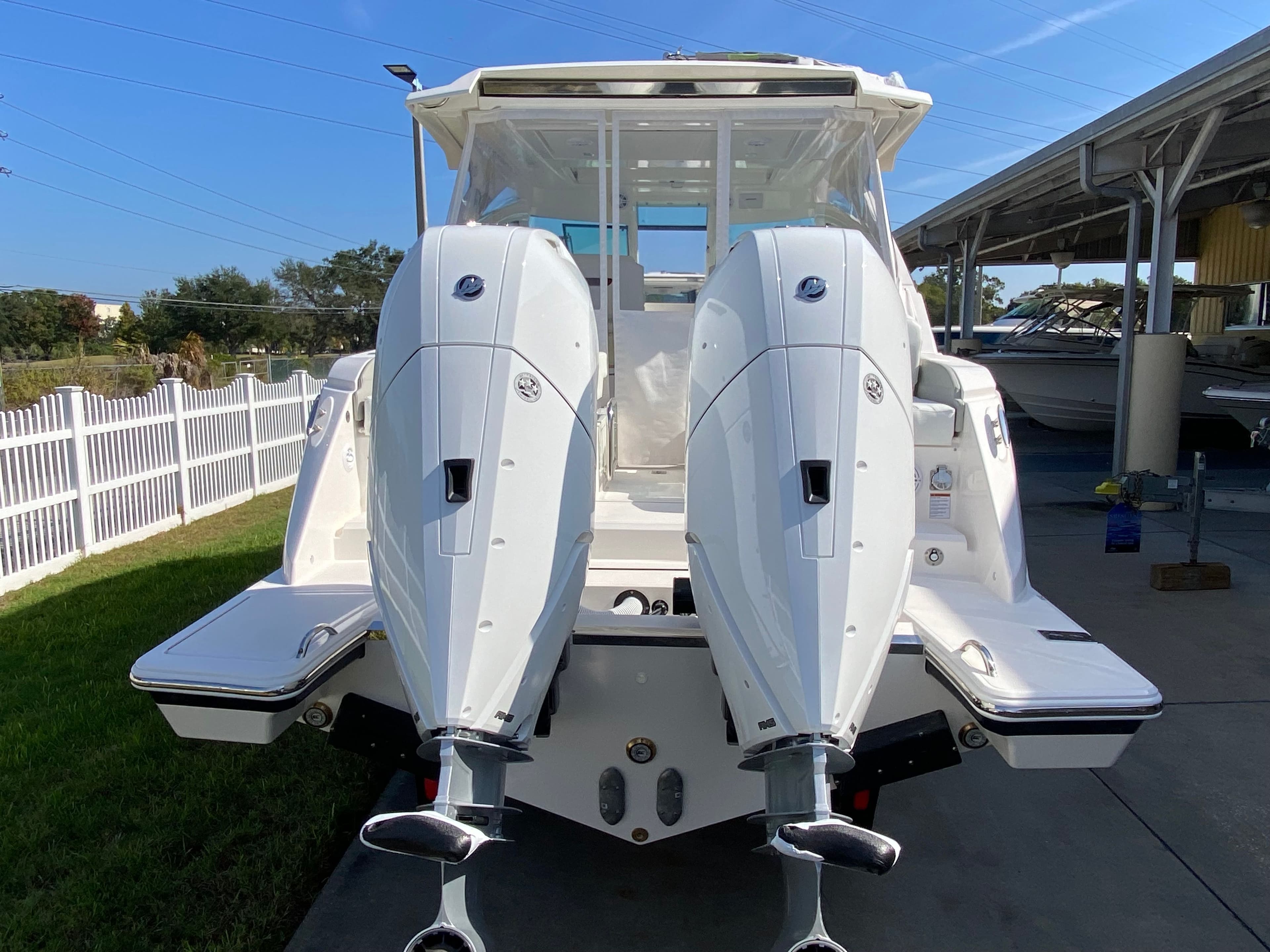 2026 TIARA YACHTS 34 LX - Image 7