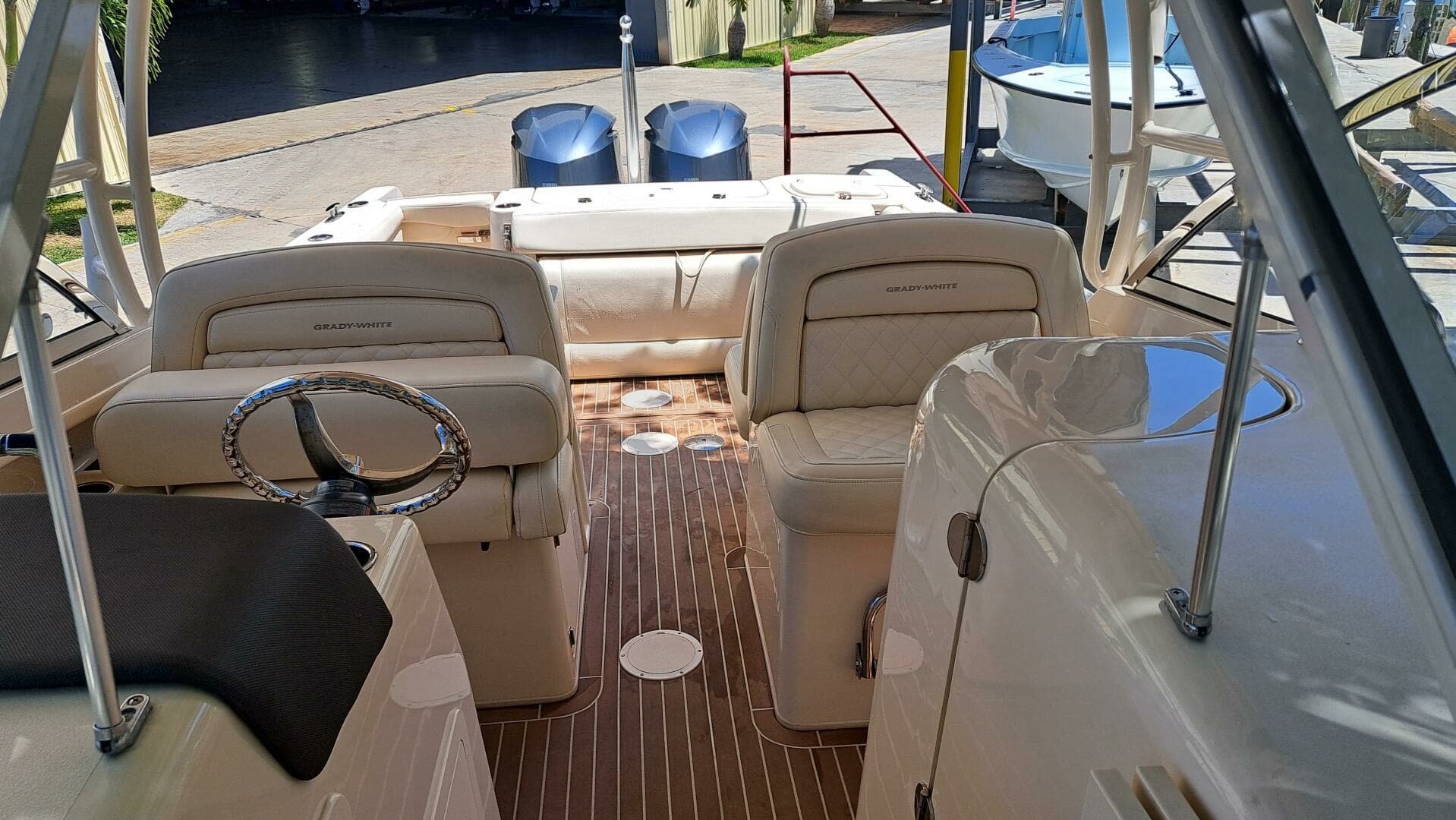 2018 Grady-White Freedom 285 - Image 15