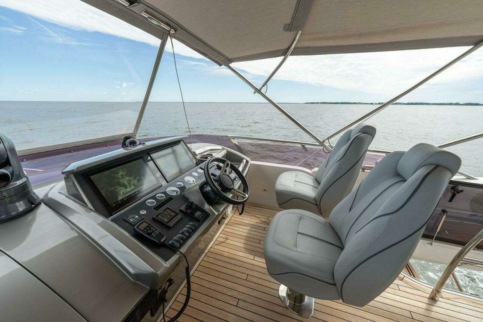 2020 Princess S66 - Image 21