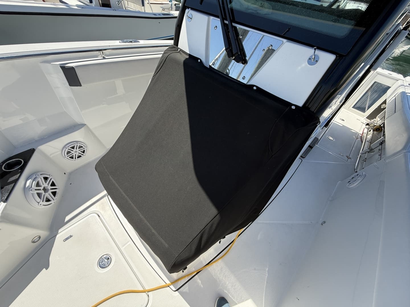 2022 Blackfin — - Image 16