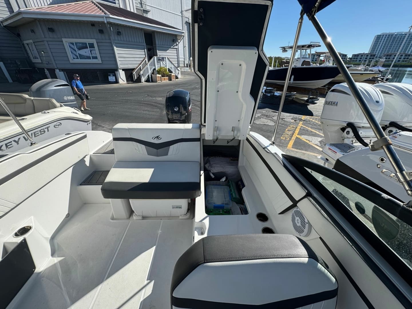 2020 Monterey M-205 - Image 13