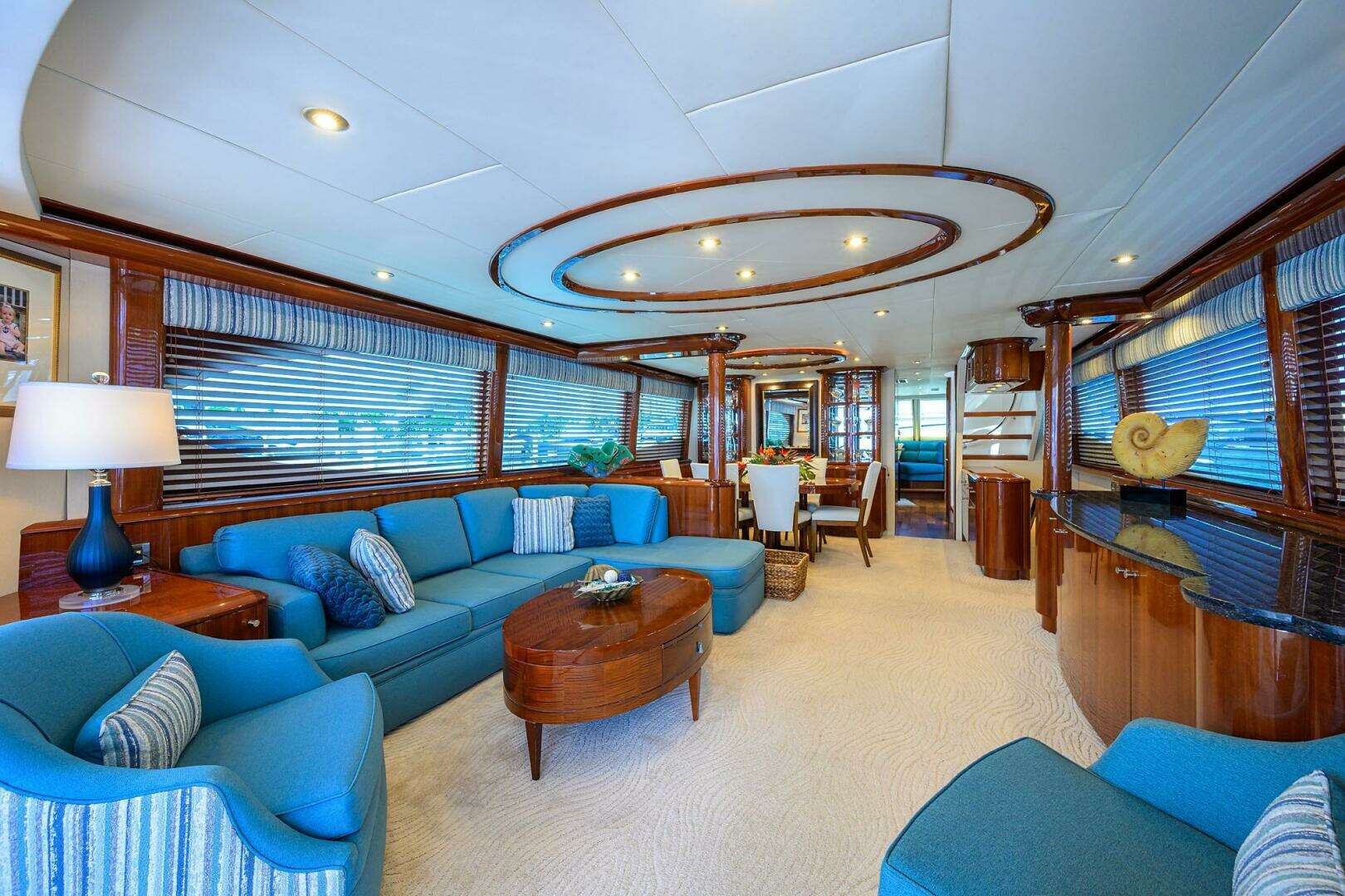 2007 Lazzara Yachts 80 Enclosed - Image 2