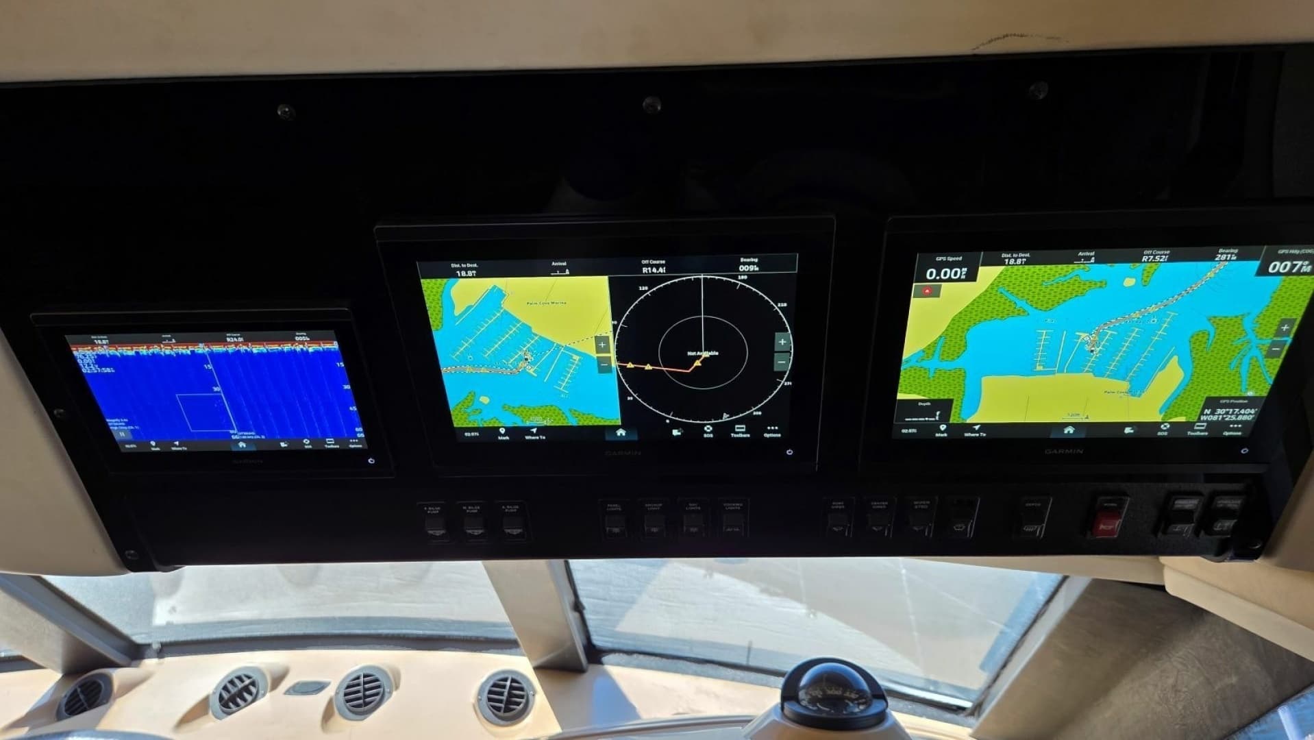 2000 Carver 450 Voyager Pilothouse - Image 13