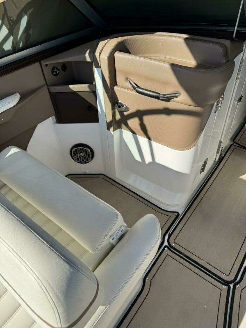 2014 Cobalt R-5 - Image 18