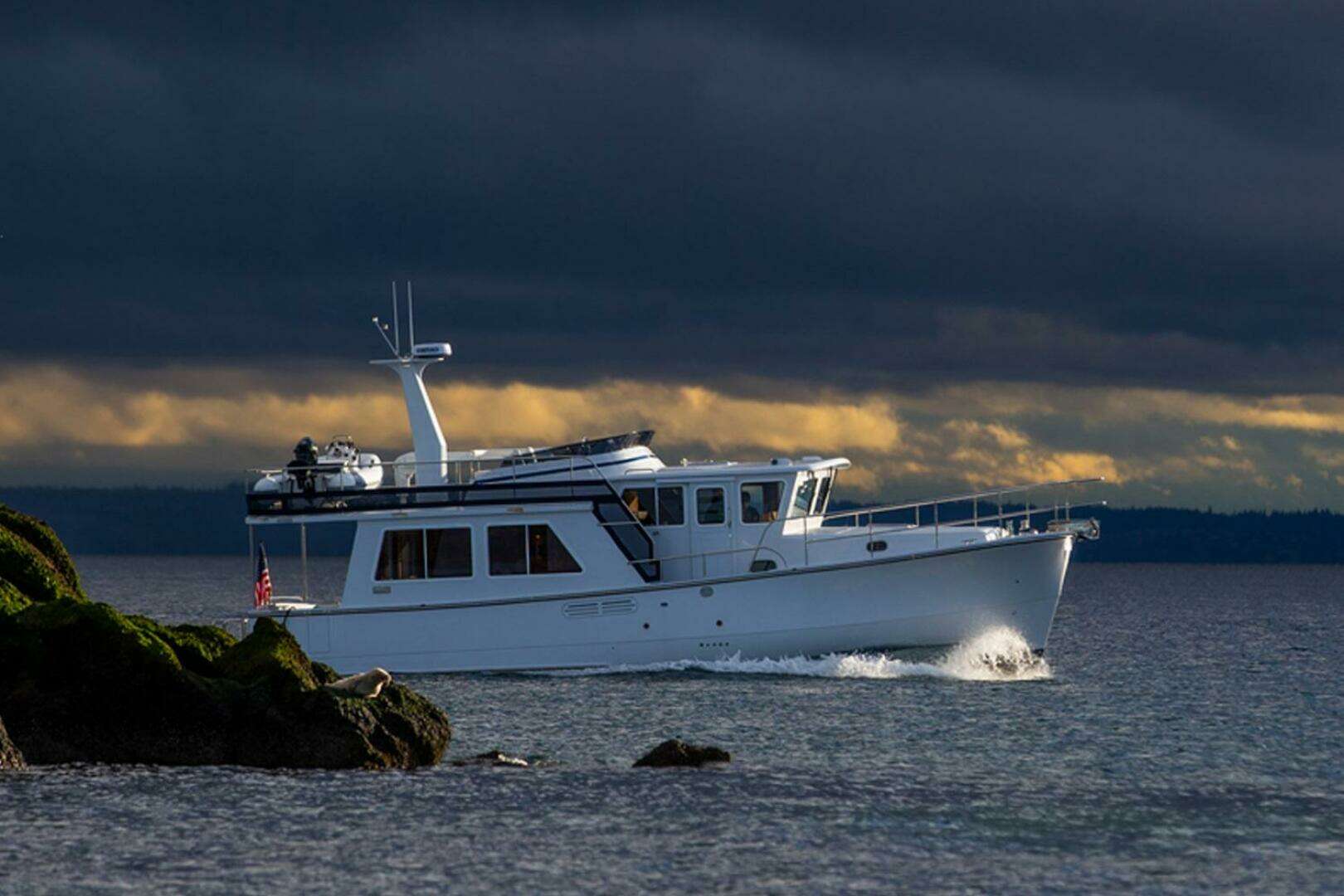 2026 Helmsman Trawlers 43E Pilothouse - Image 7