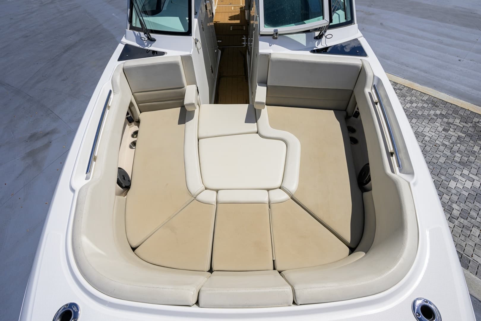 2023 Boston Whaler Vantage - Image 54