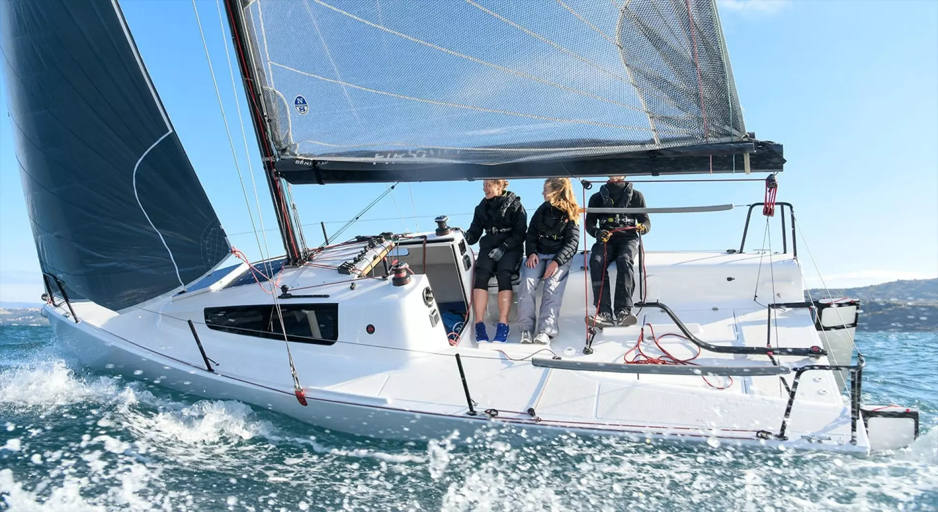 2026 Beneteau First 24 SE - Image 13