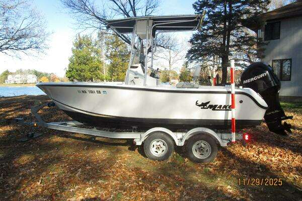 2010 Mako 184