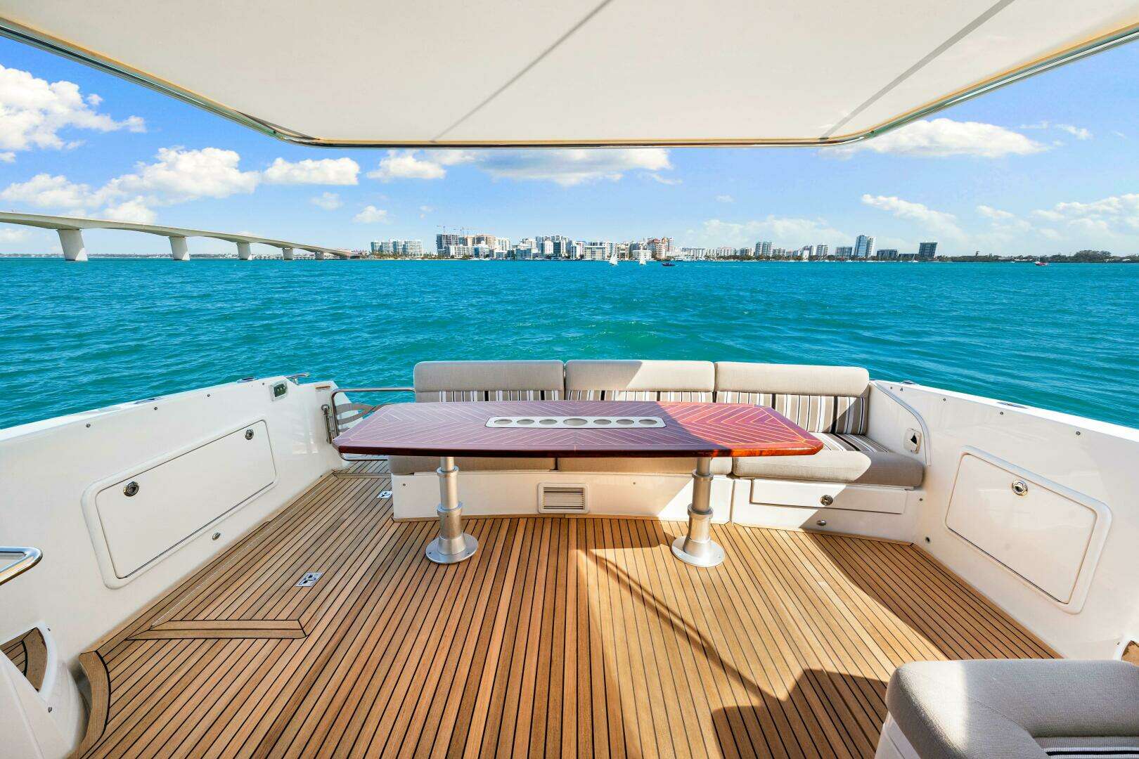 2016 Riviera 5000 Sport Yacht - Image 46