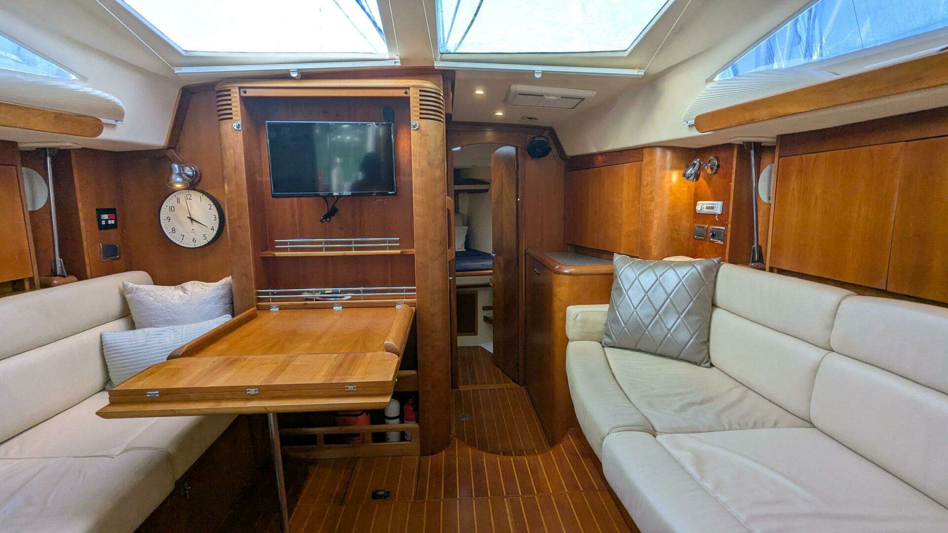 2005 Saga 409 - Image 24
