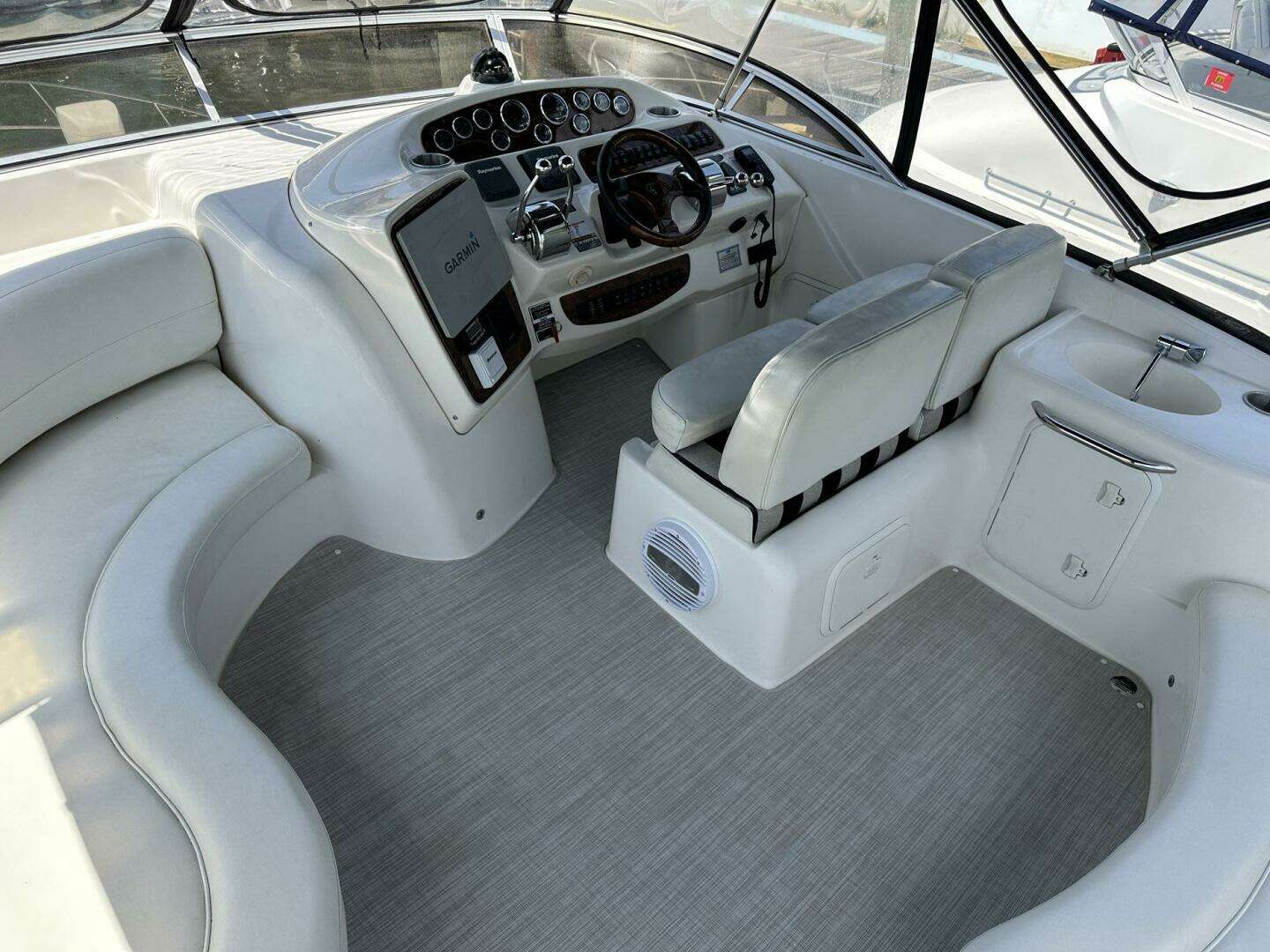 2007 Meridian 411 Sedan Bridge - Image 33