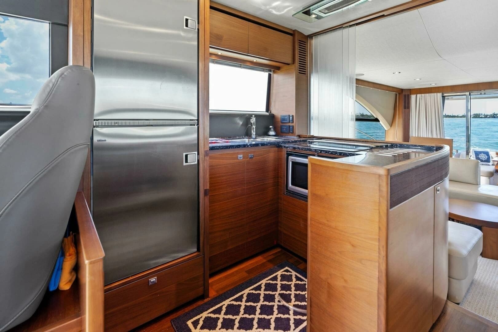 2015 Princess F60 - Image 12