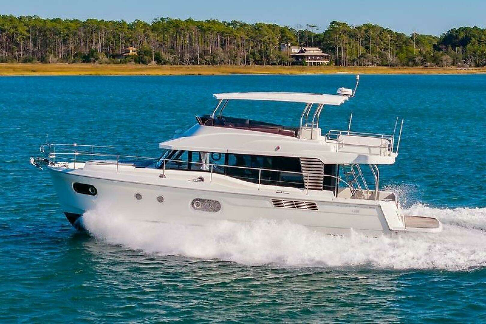 2022 Beneteau Swift Trawler - Image 71
