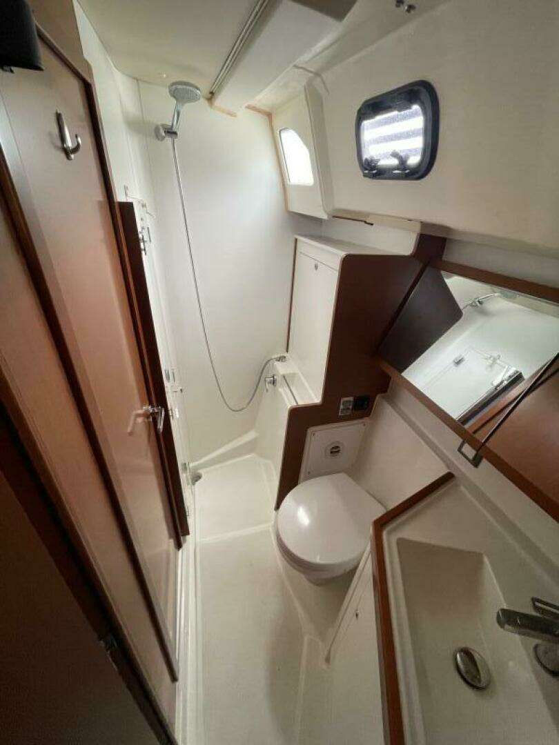 2020 Beneteau Oceanis 46.1 - Image 23