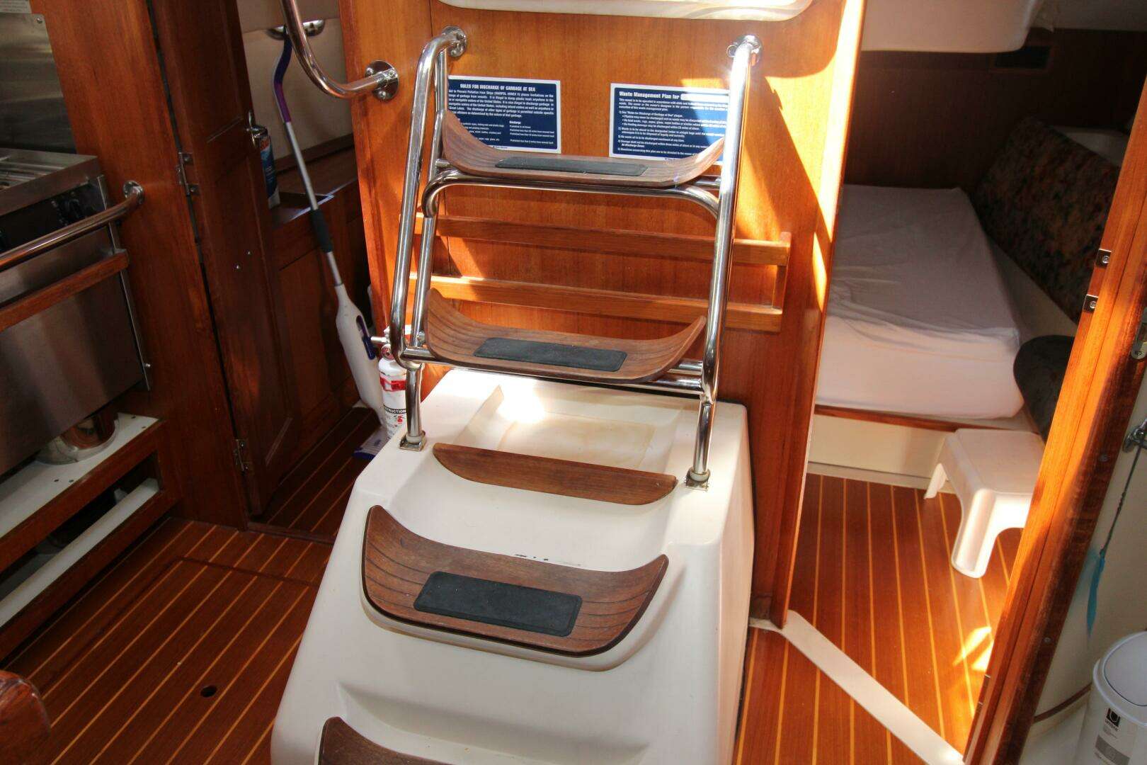 2002 Hunter 410 - Image 48