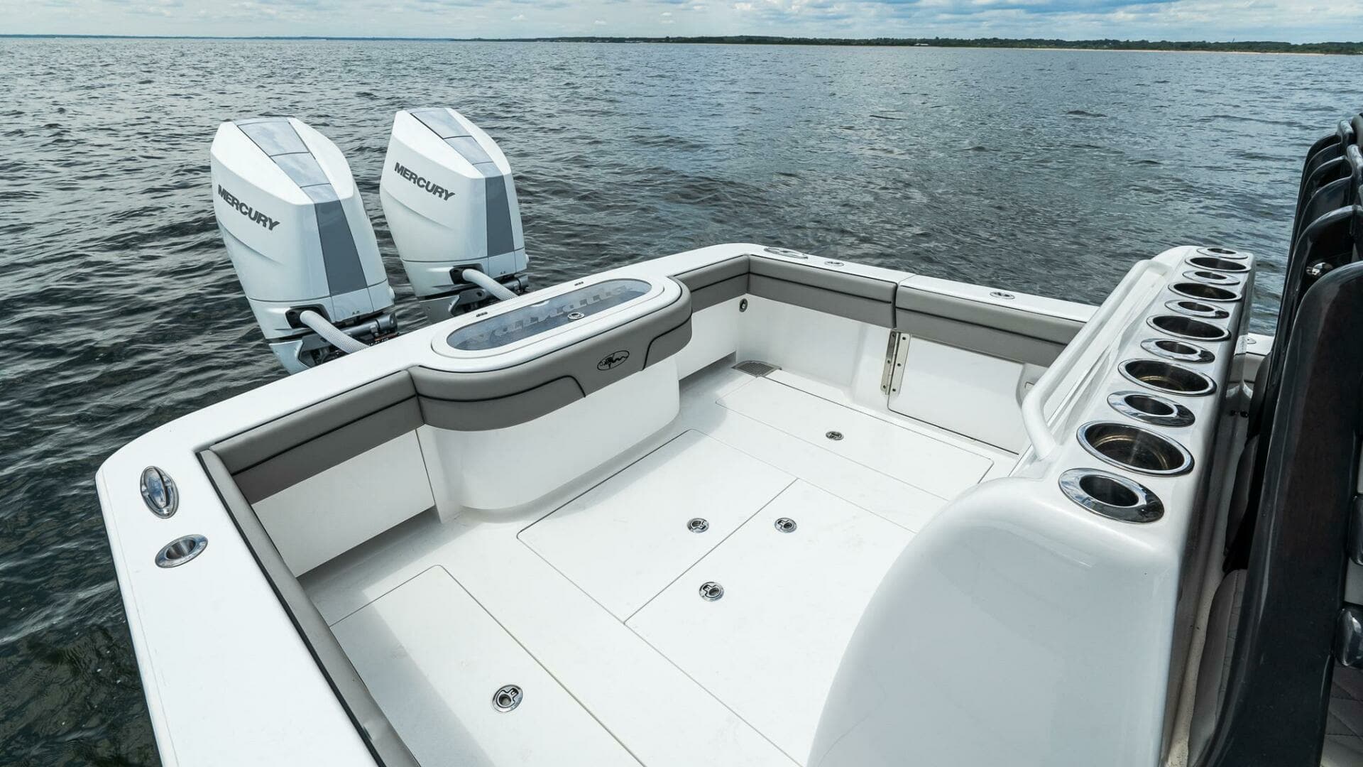 2025 Valhalla Boatworks V33 Center Console - Image 8
