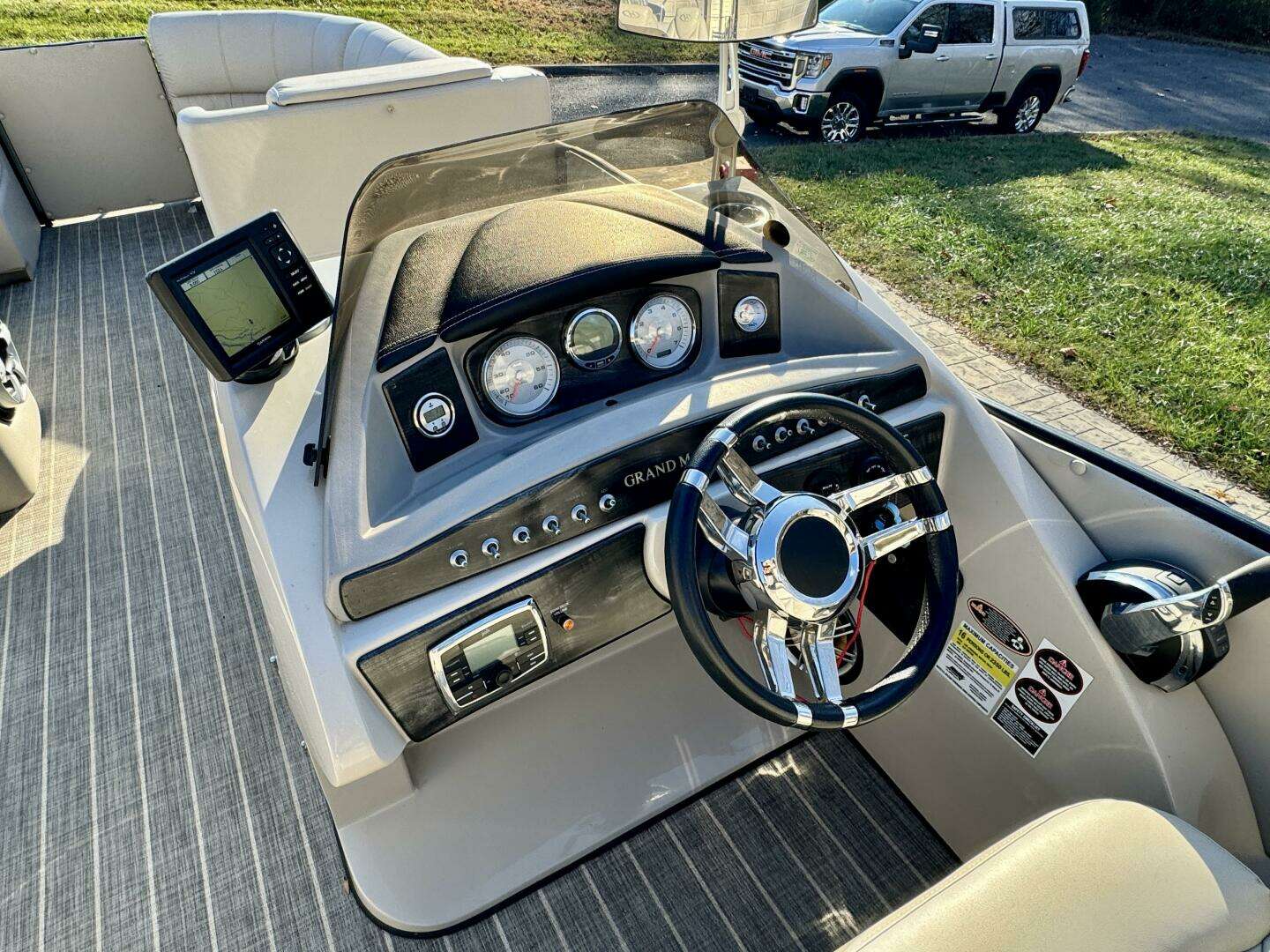 2016 Harris Grand Mariner 250 SLEC Tritoon - Image 33